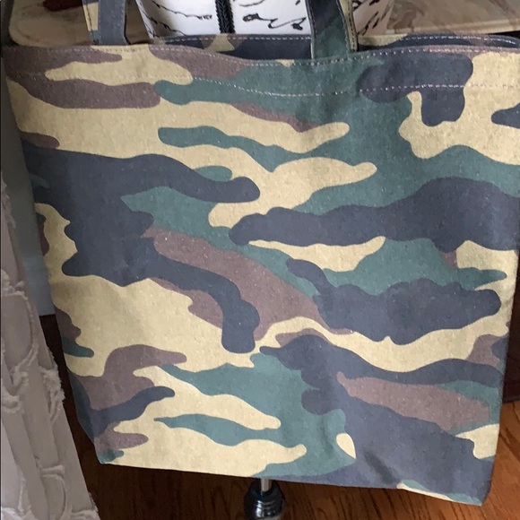 J. Crew Handbags - JCREW Camouflage tote